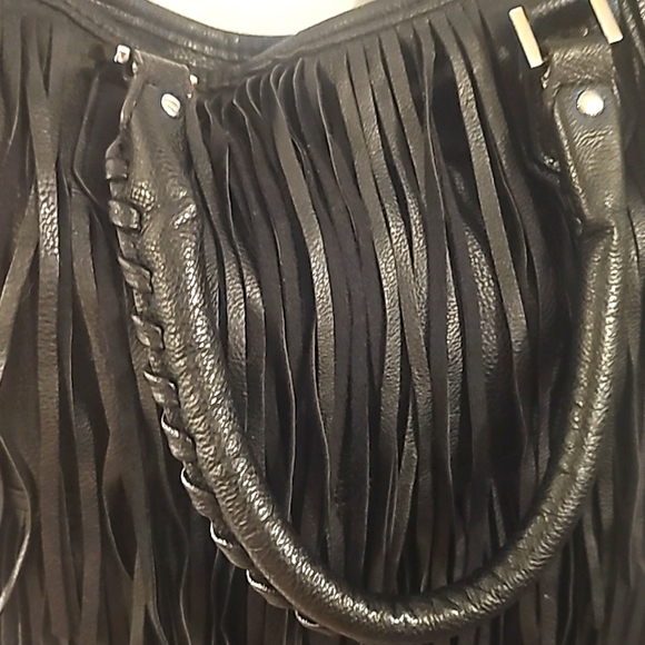 H&M's Designer Large Black Bag w/Fringes (2 Tiers Front/Back), Handles & Strap - Picture 6 of 9
